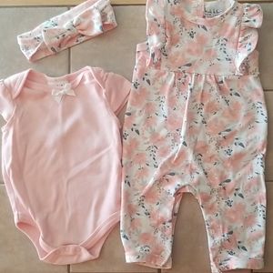 Baby girl size 6-9M romper